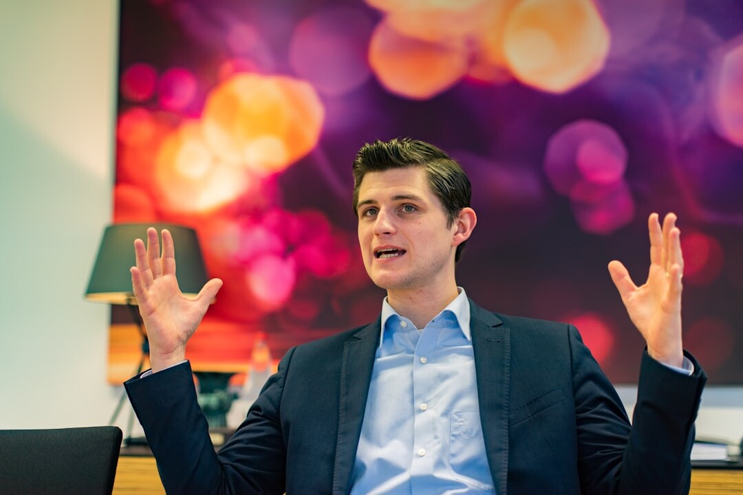 businessman presenting innovation